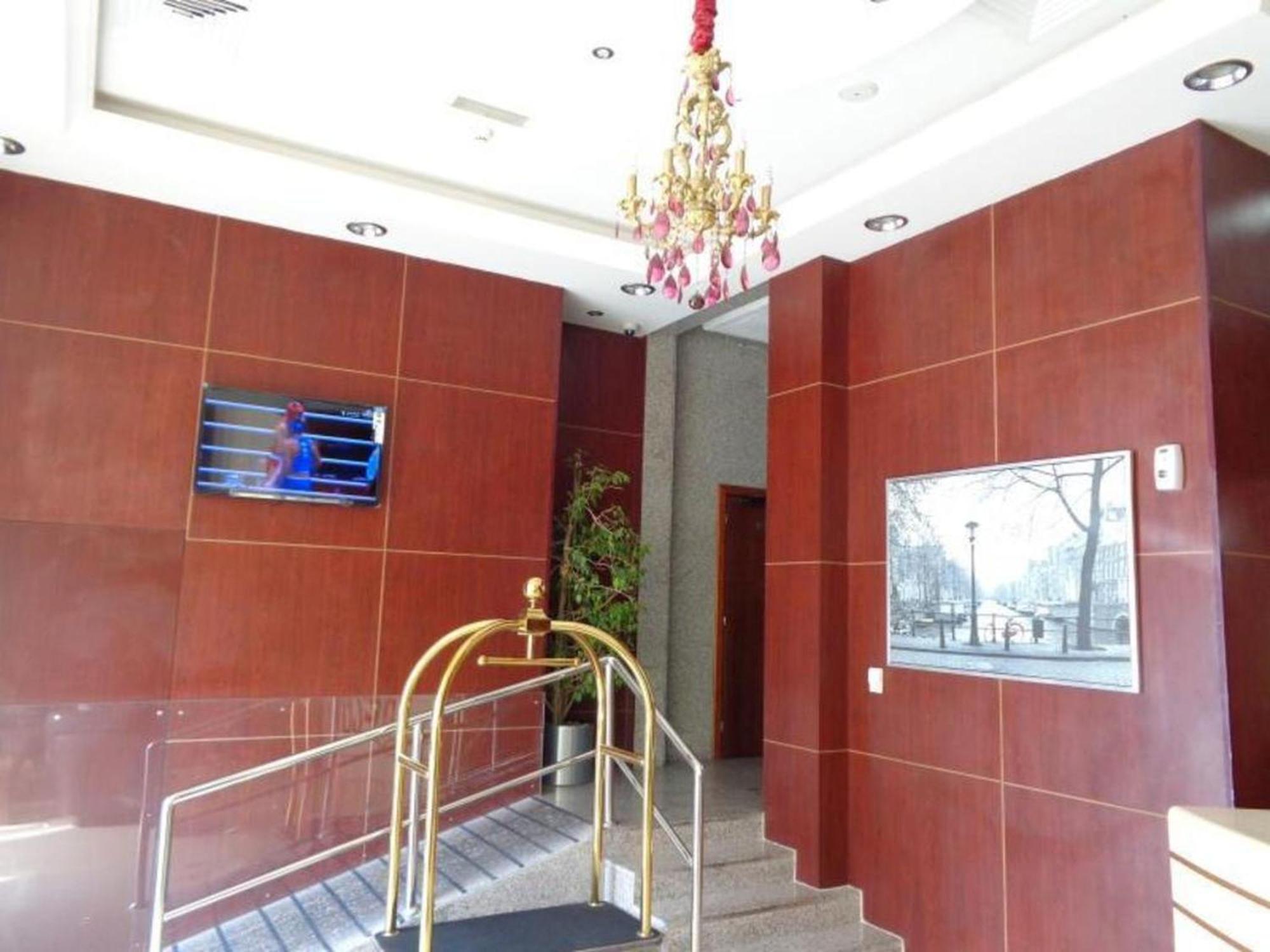 Dancenter Star Heritage Village Hotel Abou Dabi